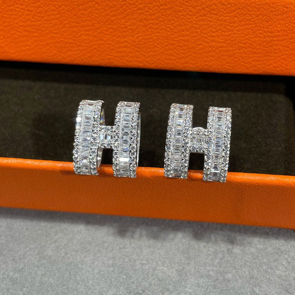ˇTrend JewelryˇH STUD EARRINGS WITH SILVER DIAMONDS